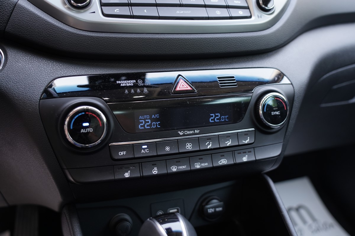 Hyundai
 Tucson
 2,0 CRDI 4X4 