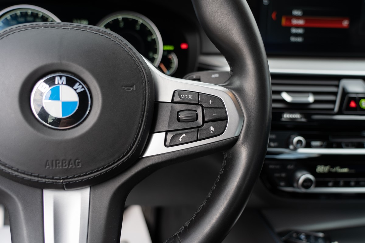 BMW
 5-Series 520dA  M Sportpaket