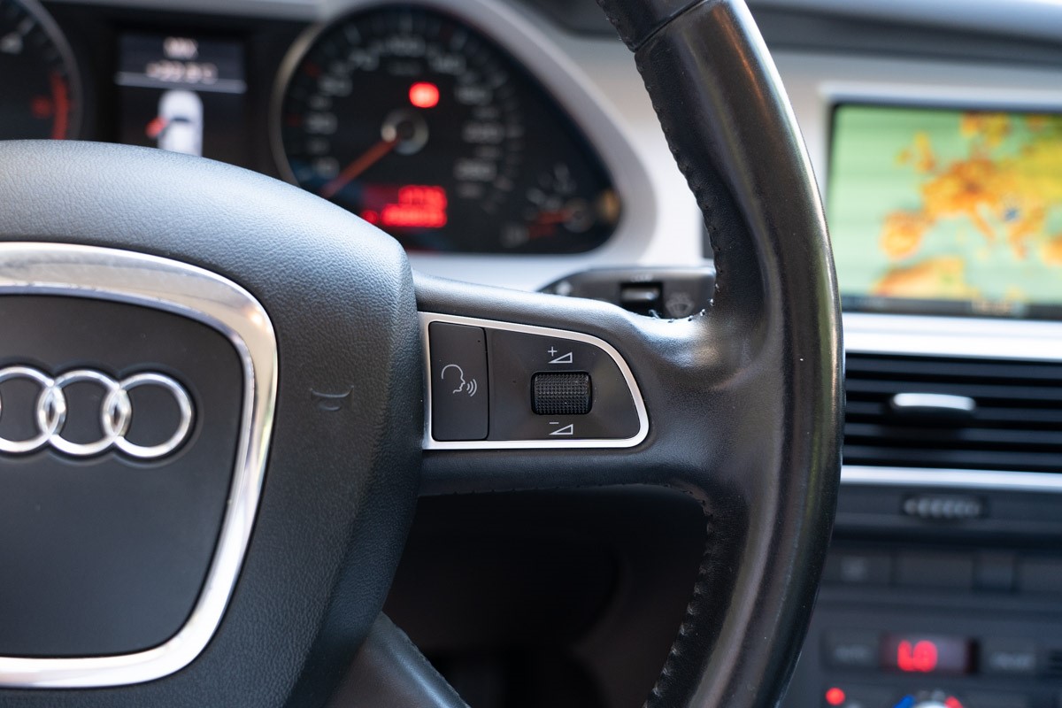 Audi A6
 2,0 TDI
