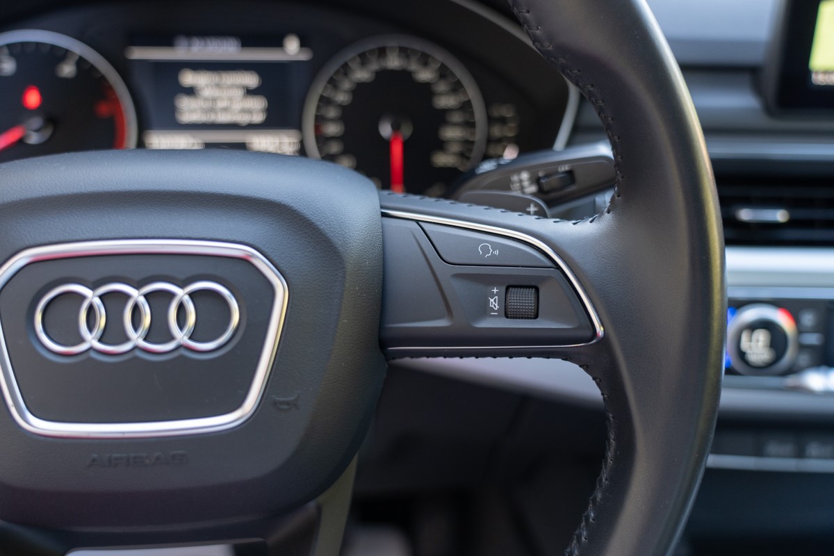 Audi A4
 2,0 TDI