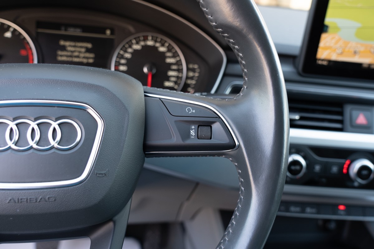 Audi A4
 2,0 TDI