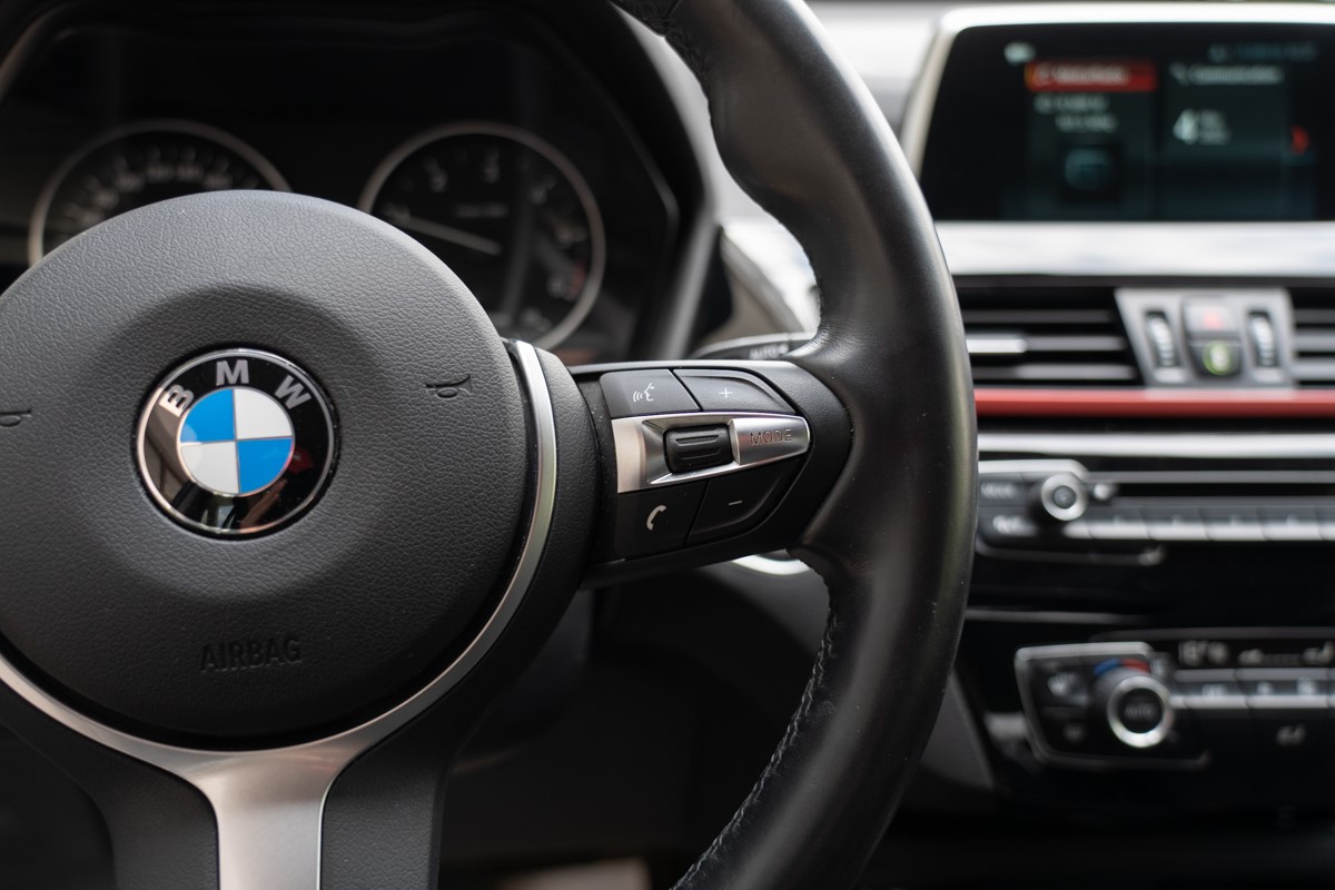 BMW
 X1 18 d SDrive