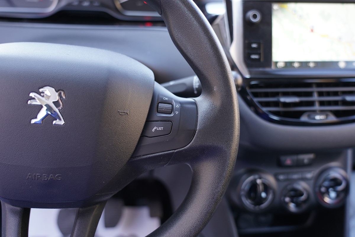 Peugeot 208 1,6 BlueHDI