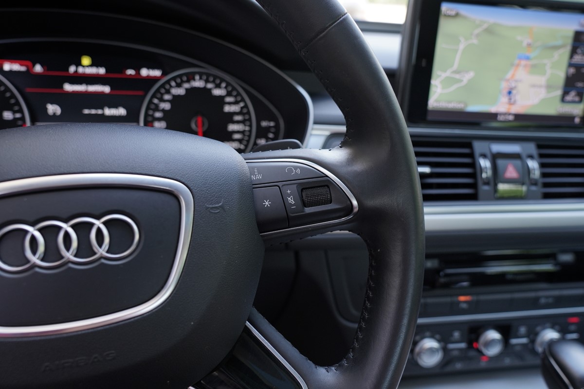 Audi A6
 3.0 TDI QUATTRO 320 KS
