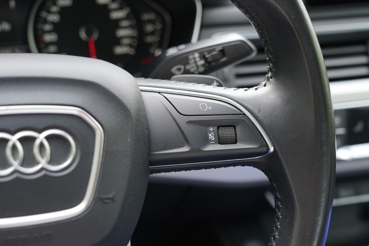 Audi A4
 3.0 TDi Quattro Tiptronic