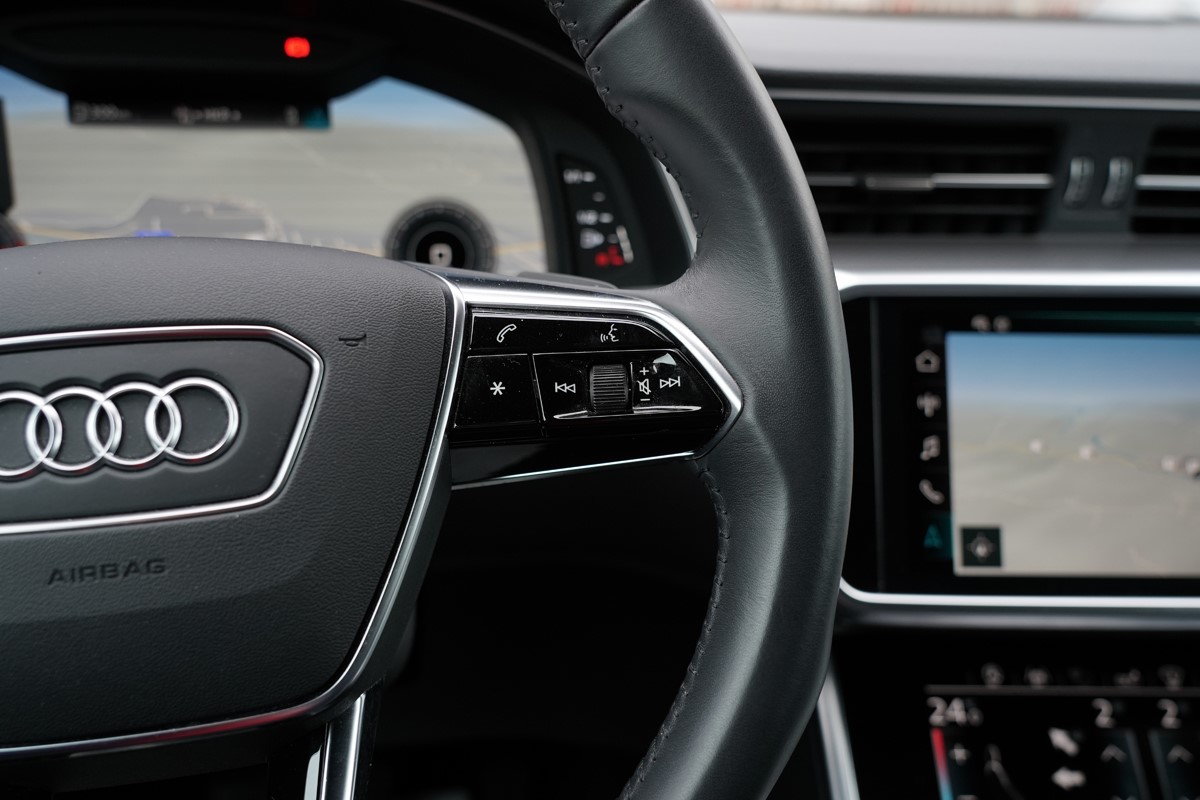 Audi A6
 50 TDI Sportline Quattro