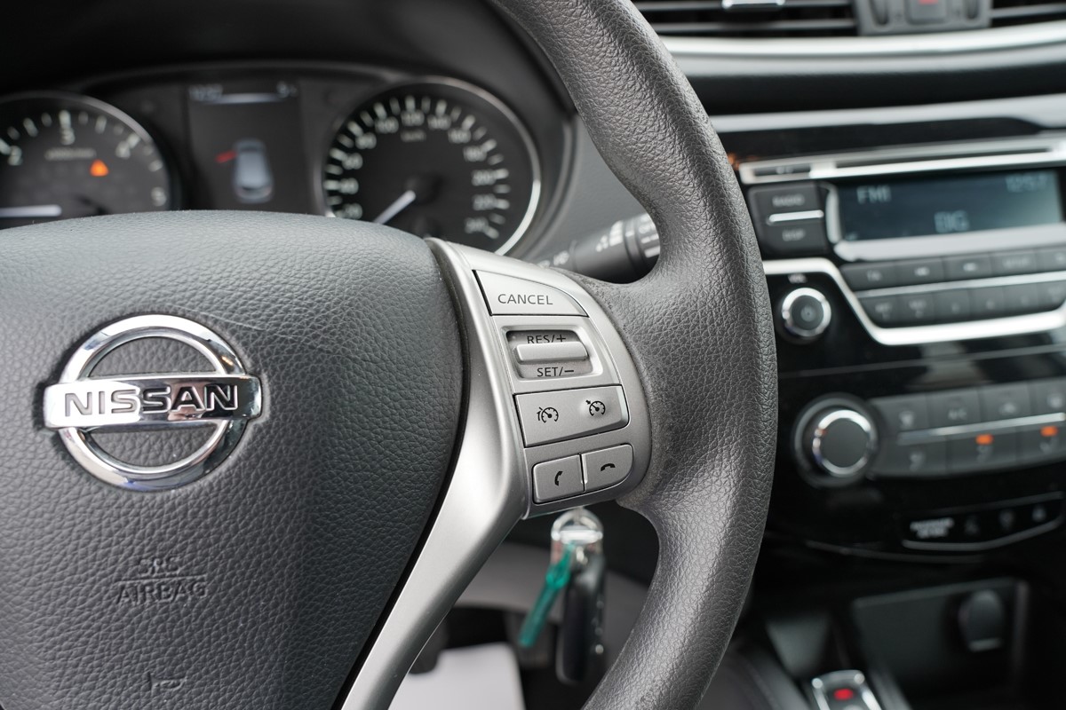 Nissan
 Qashqai 1.5 DCI