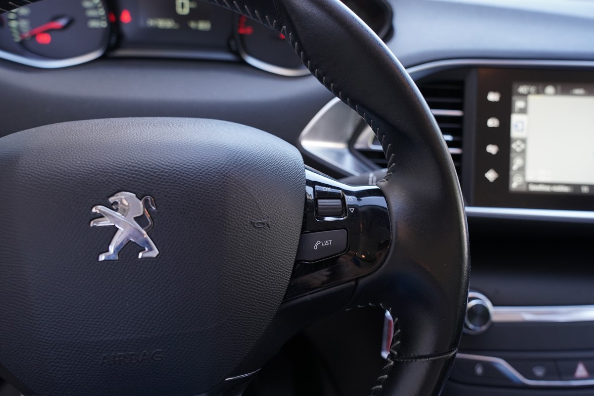 Peugeot 308 1,6 BlueHDI