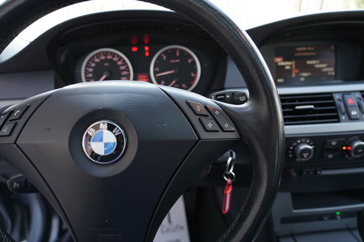 BMW
 5-Series 525 D 