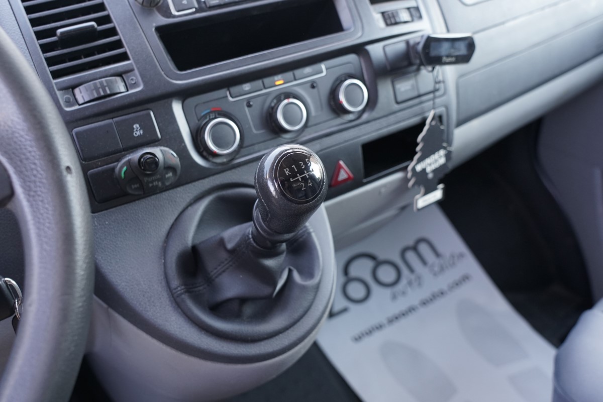 Volkswagen Transporter T5 2,0 TDI