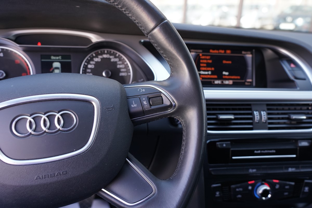 Audi A4
 AVANT 2.0 TDI