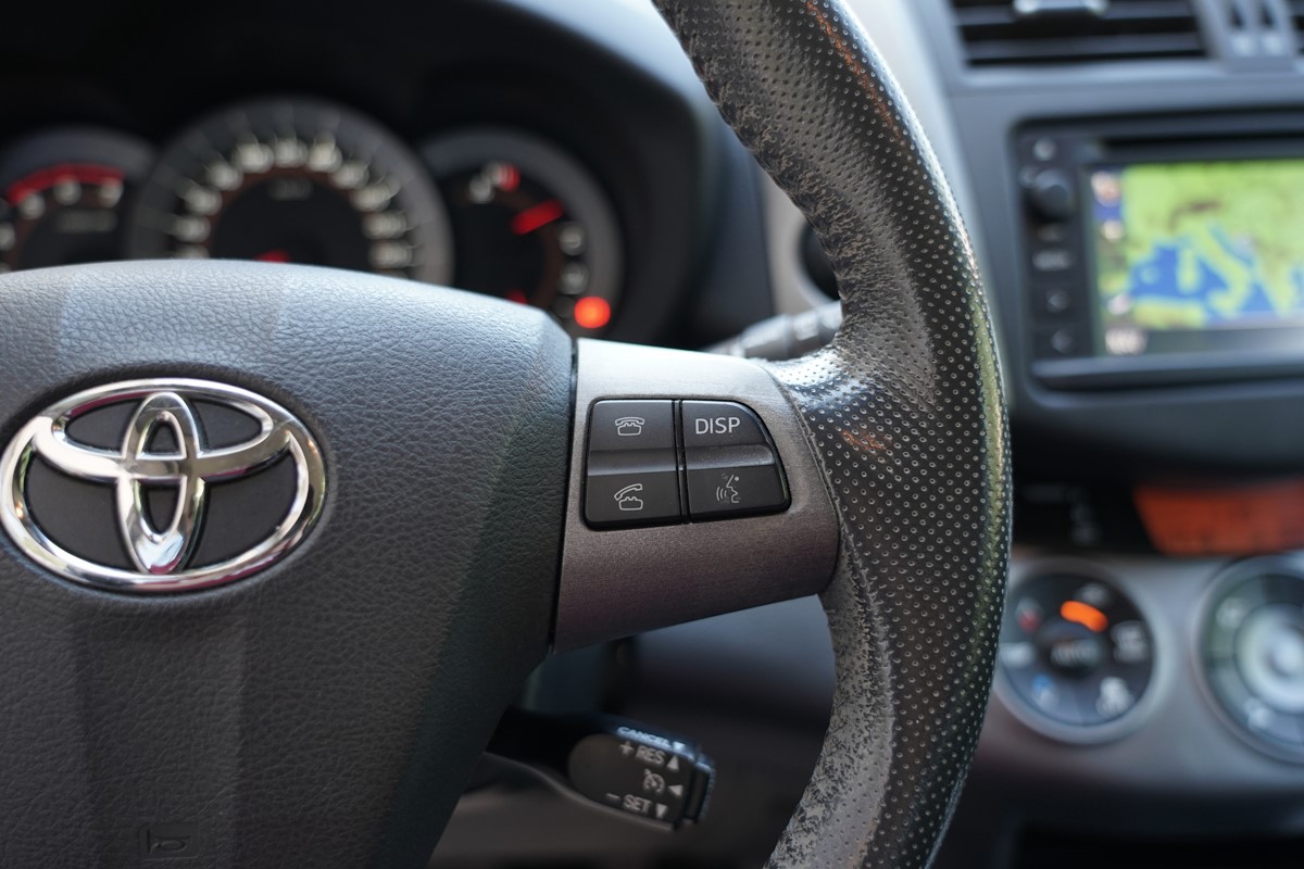 Toyota
 RAV4
 2,2 D