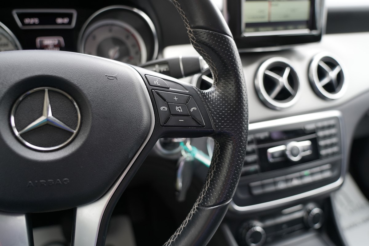 Mercedes-Benz CLA-Class 220 CDI