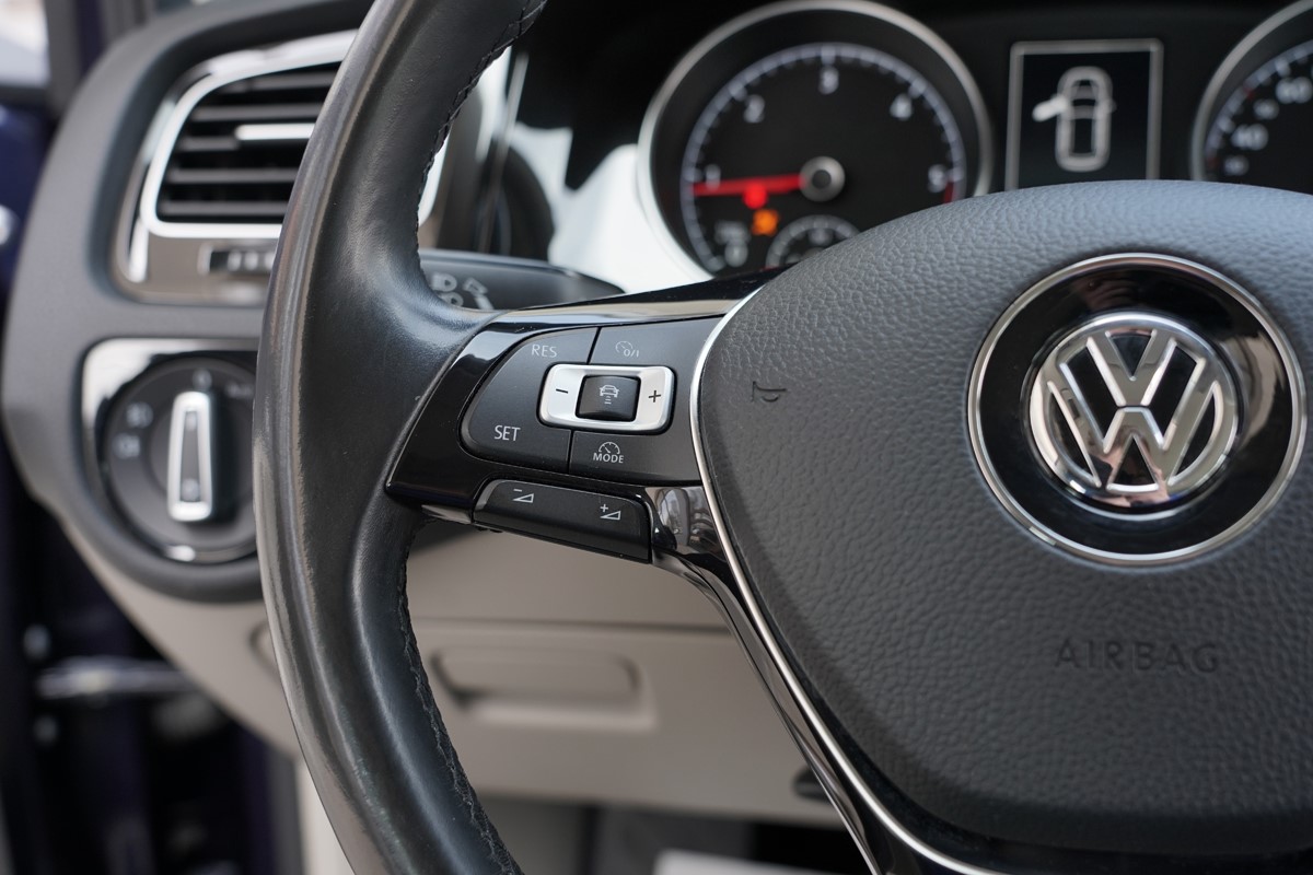 Volkswagen Golf 1.6 CRTDI  HIGHLINE
