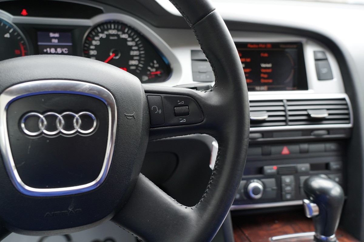 Audi A6
 3.0 TDI QUATTRO