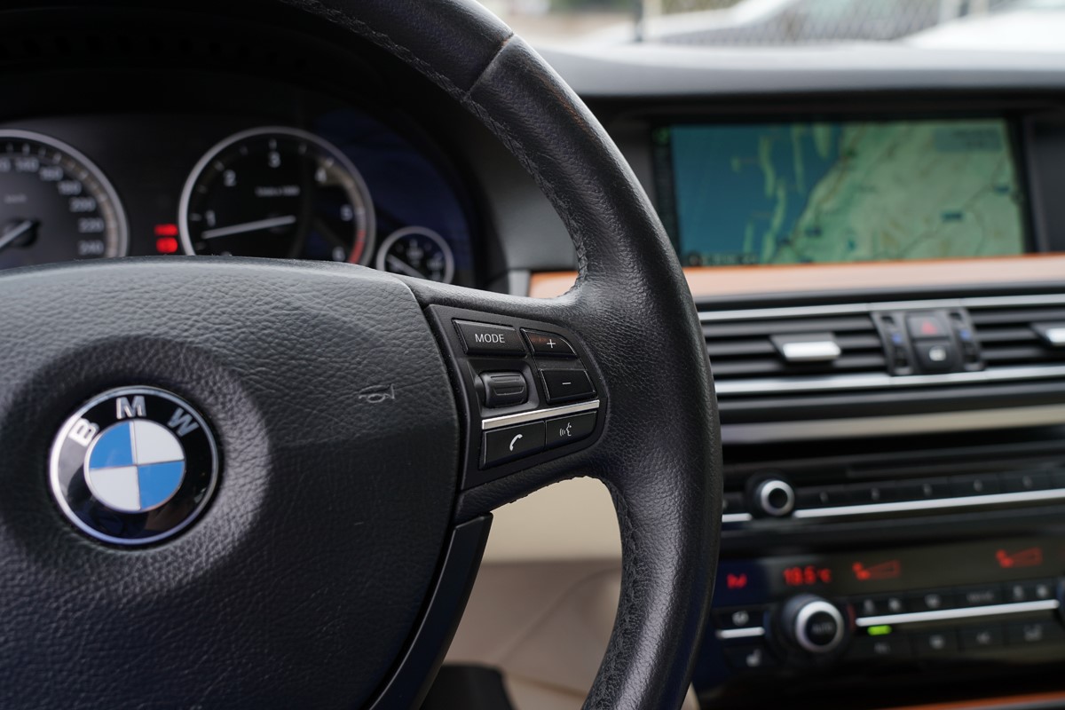 BMW
 5-Series 530D XDRIVE