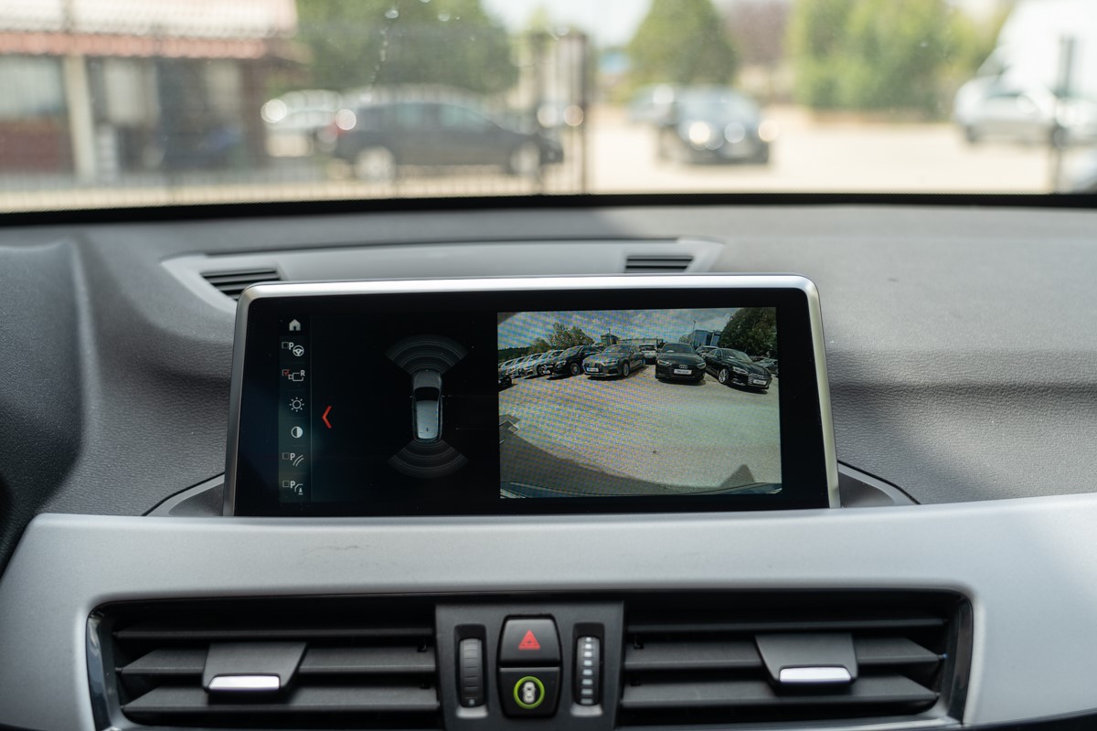 BMW
 X1 SDRIVE 16D