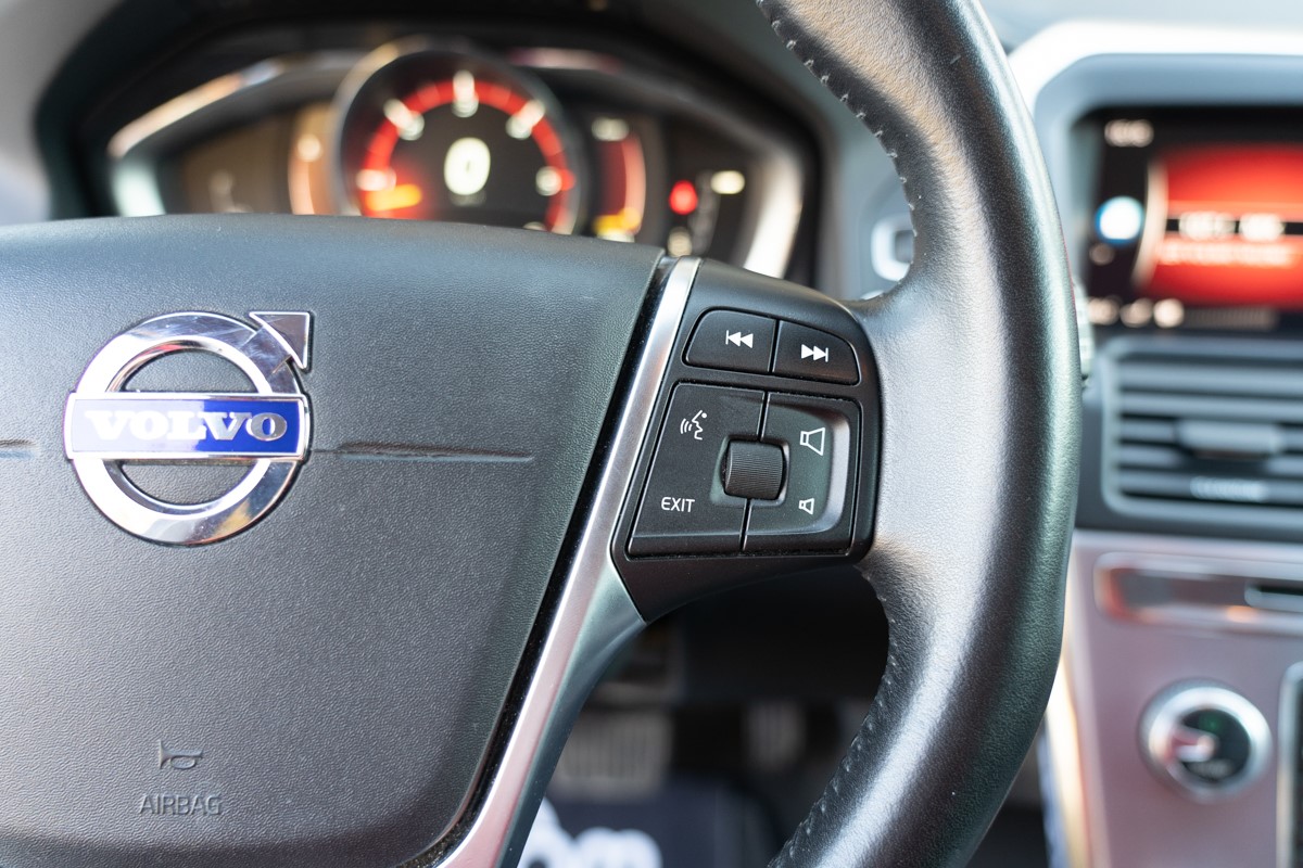 Volvo
 XC60 D4