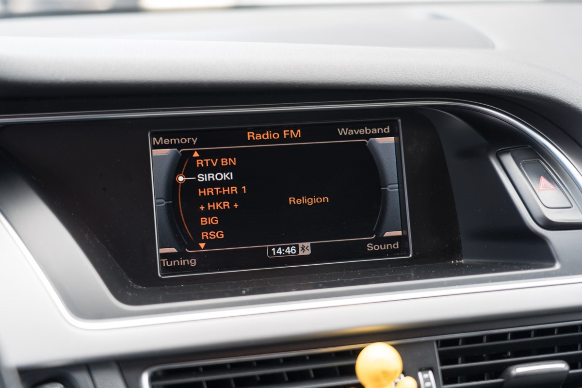 Audi A4
 2.0 TDI Quattro