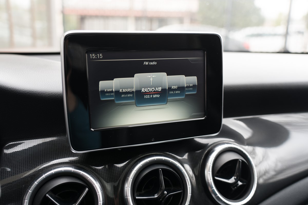 Mercedes-Benz CLA-Class 180D