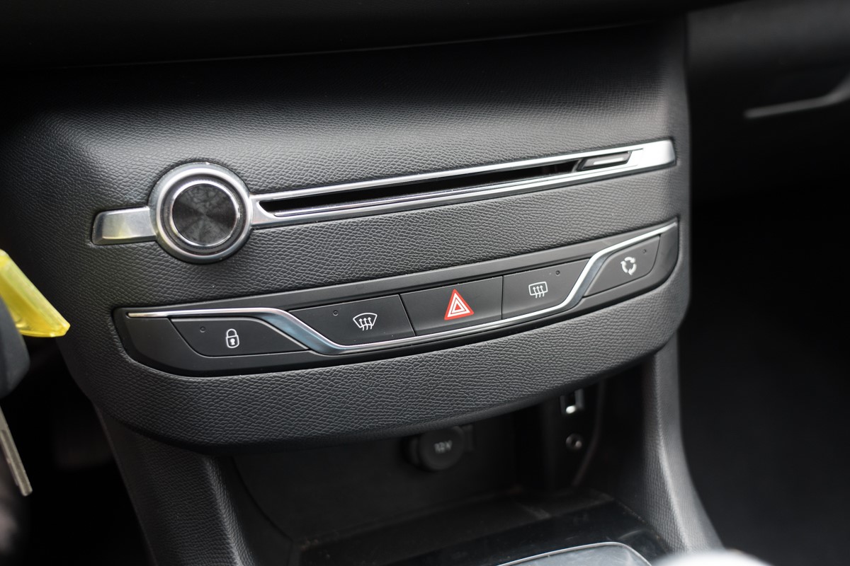 Peugeot 308 1.6 BlueHDI