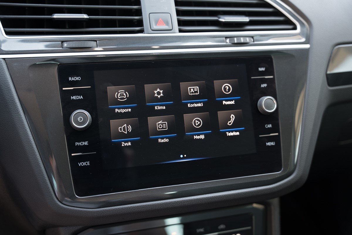 Volkswagen Tiguan
 2.0 TDI DSG 4MOTION