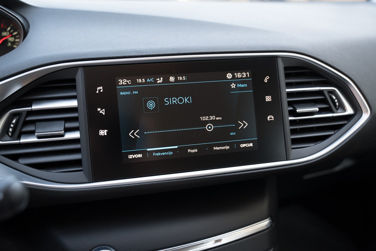 Peugeot 308 1.5 BlueHDI
