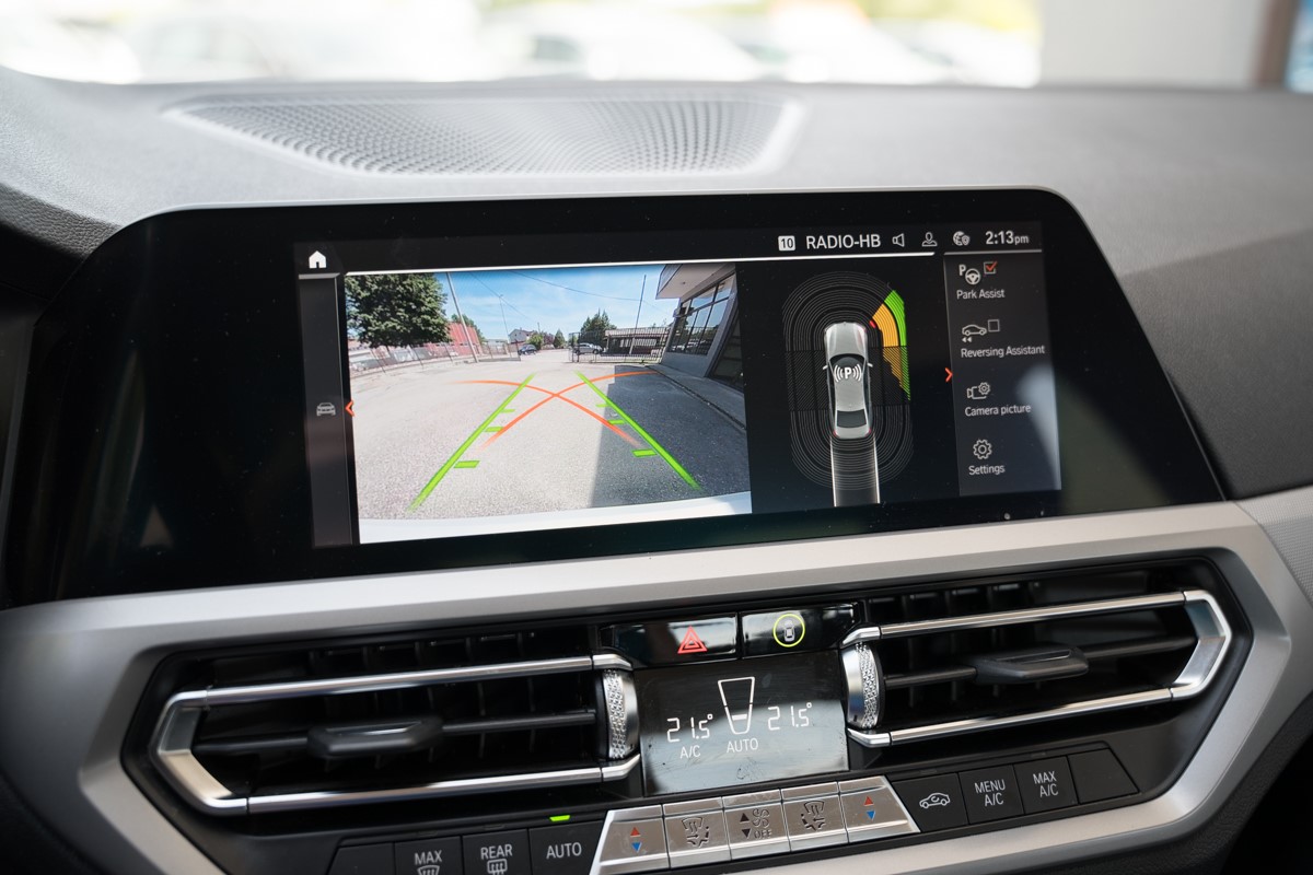 BMW
 3-Series 318D
