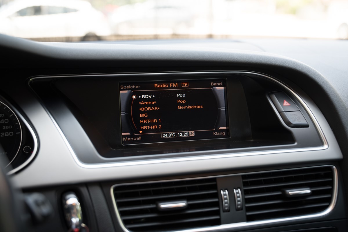Audi A4
 2.0 TDI