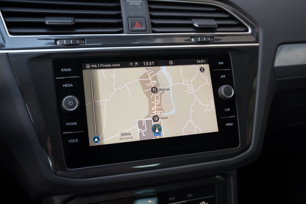 Volkswagen Tiguan
 2.0 TDI DSG