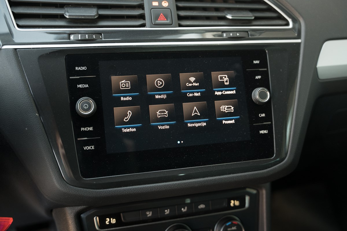 Volkswagen Tiguan
 2.0 TDI DSG 4MOTION