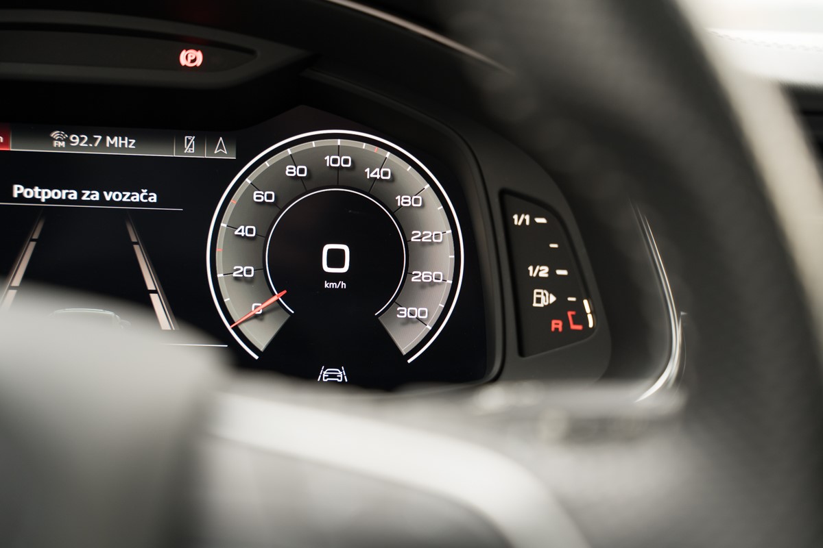 Audi Q8 50 TDI S line QUATTRO