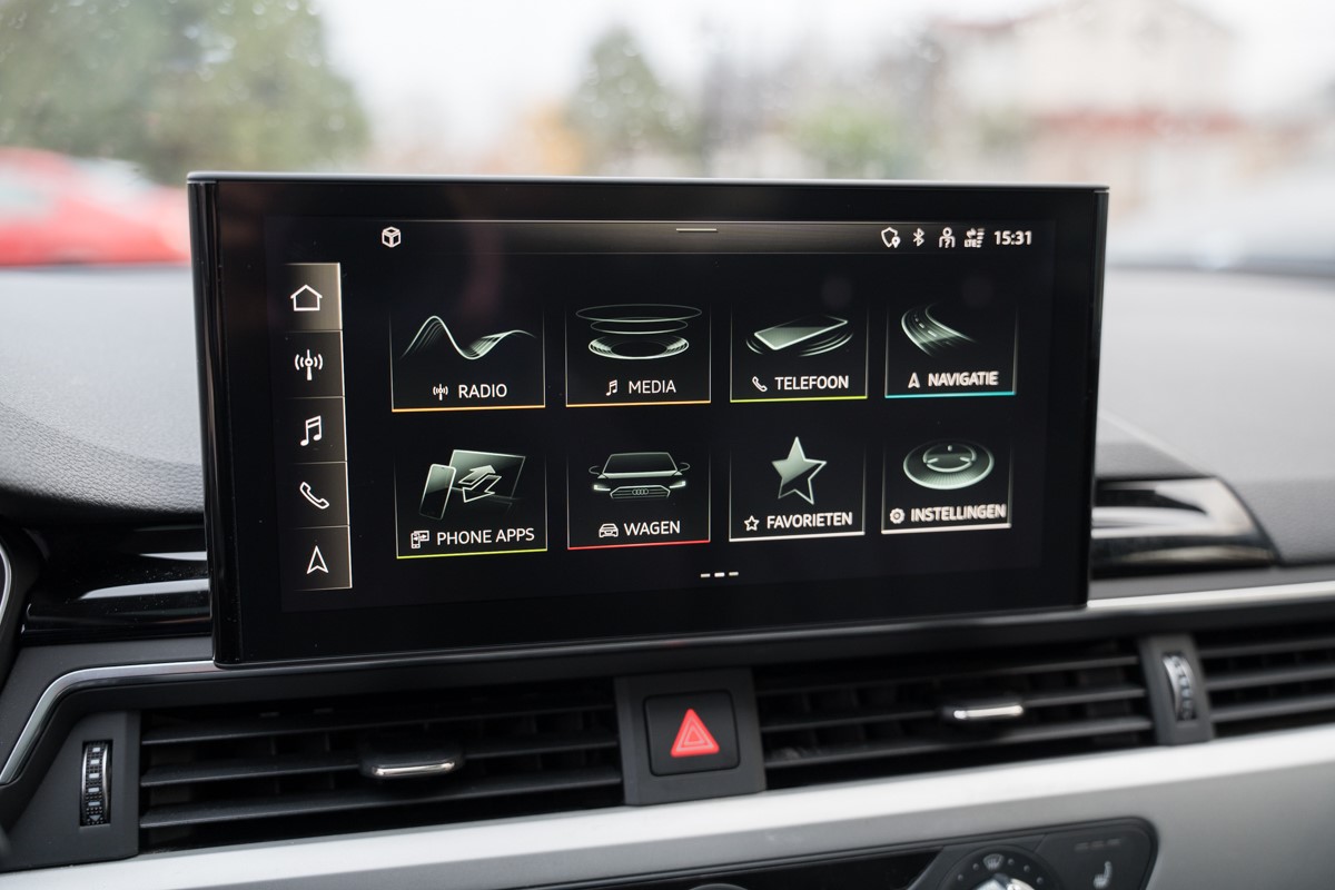 Audi A5
 2.0 TDI SPORTBACK