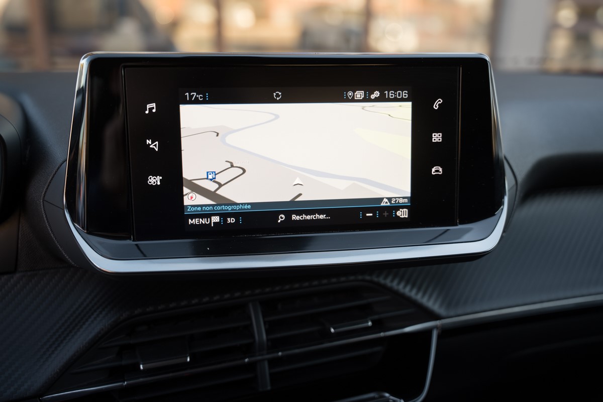 Peugeot 2008 1.2 PureTech STYLE