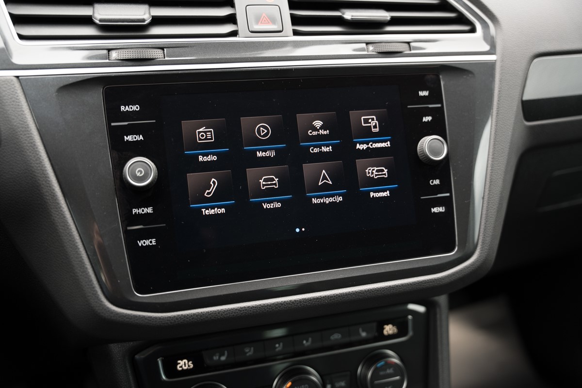 Volkswagen Tiguan
 2.0 TDI DSG 4MOTION