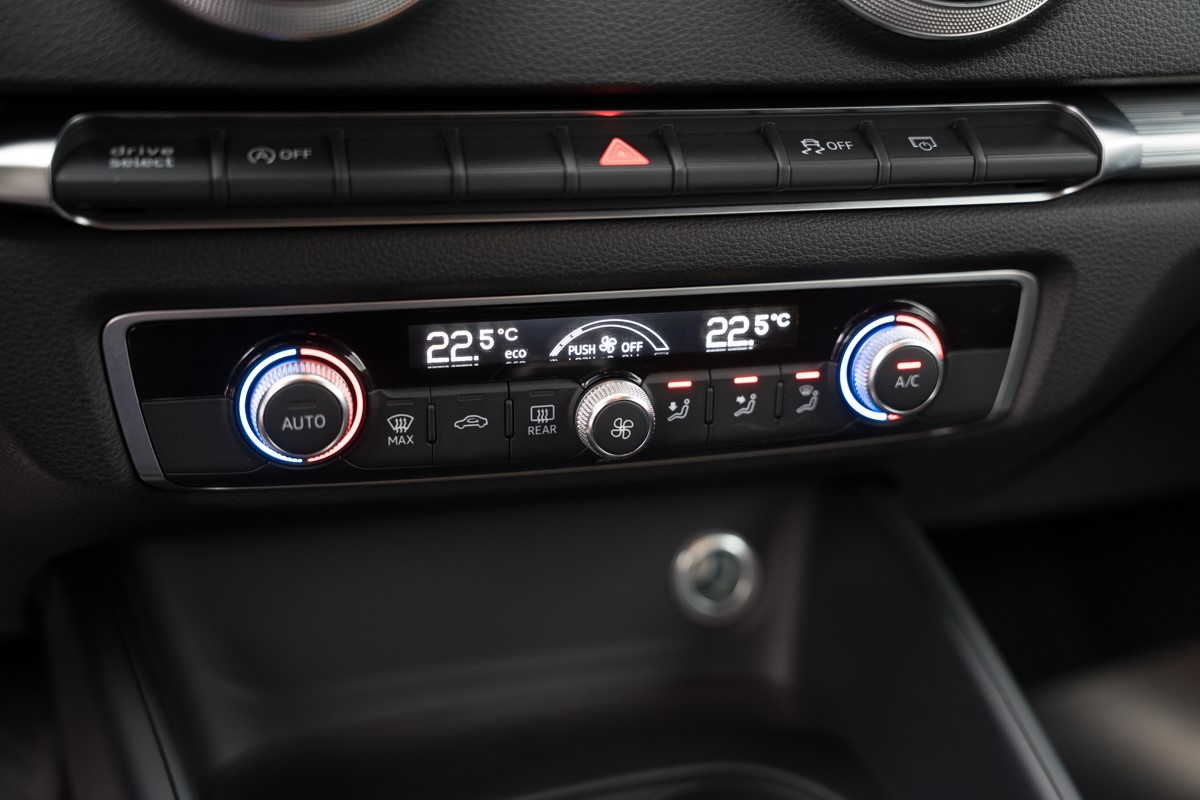 Audi A3
 30 TDI