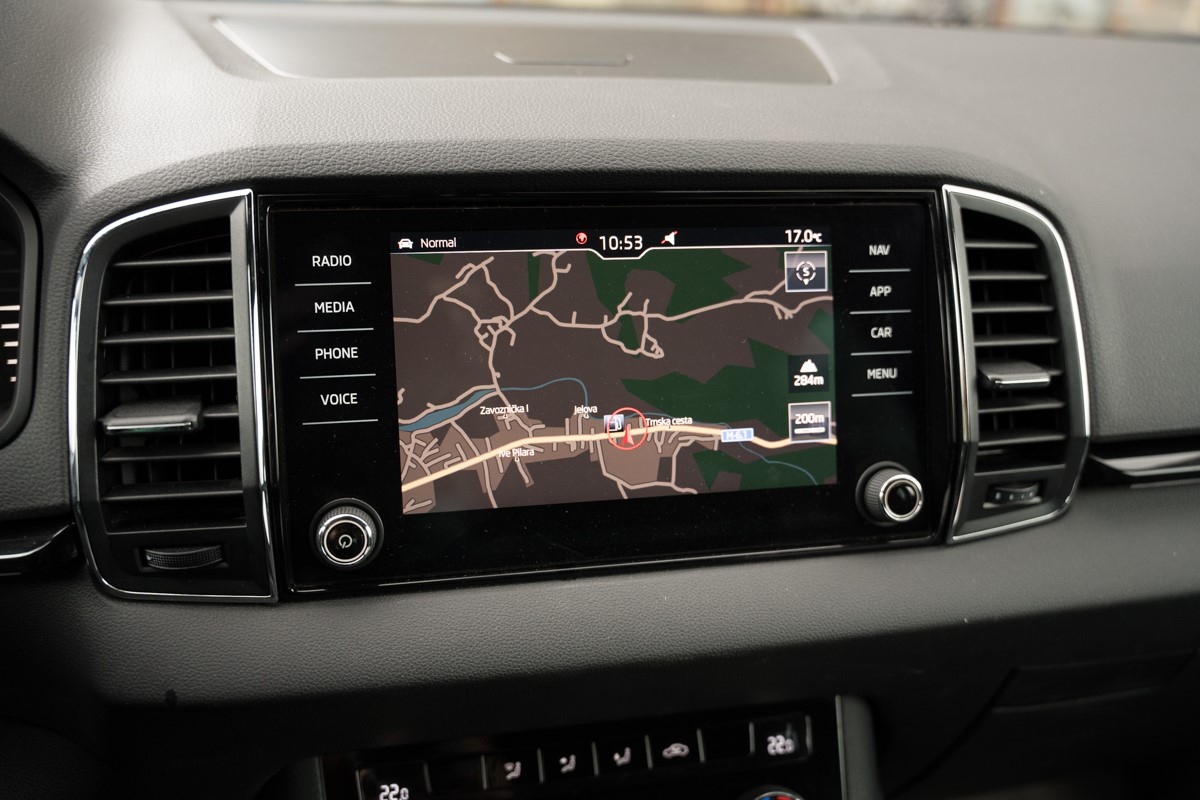 Škoda Karoq 2.0 TDI DSG 4X4 SPORT LINE