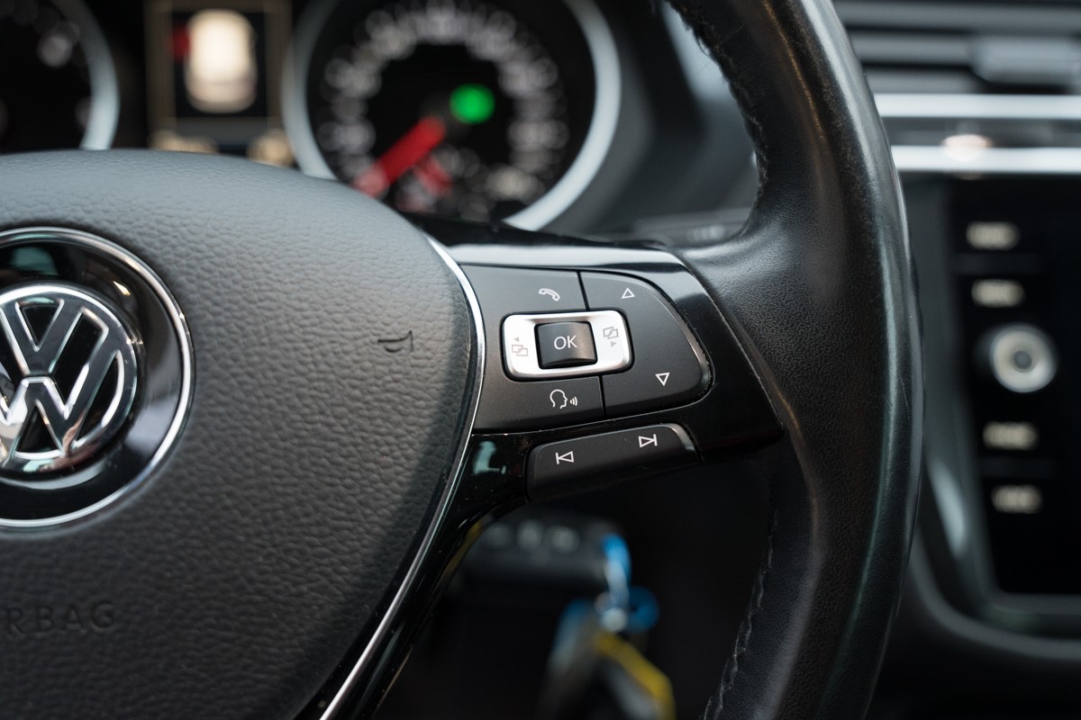 Volkswagen Tiguan
 2.0 TDI DSG 4MOTION