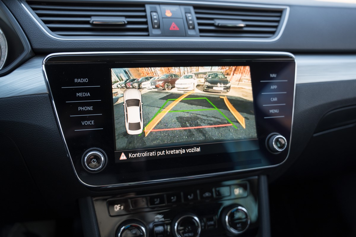 Škoda Superb 1.6 TDI DSG