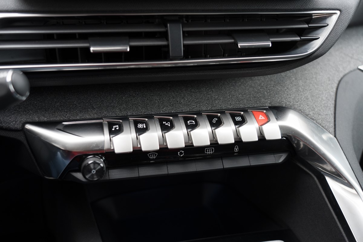 Peugeot 3008 1.5 BlueHDI