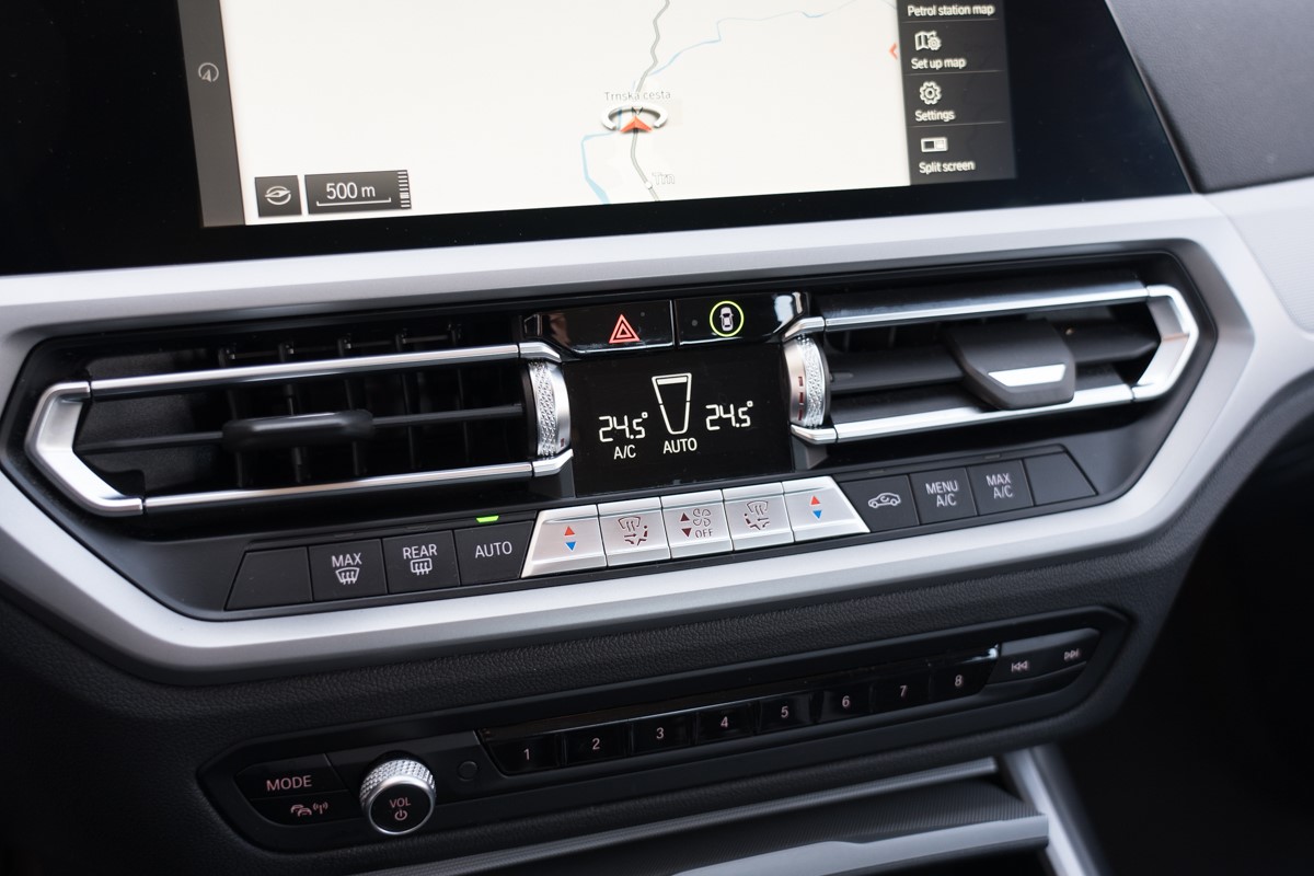 BMW
 3-Series 318 d