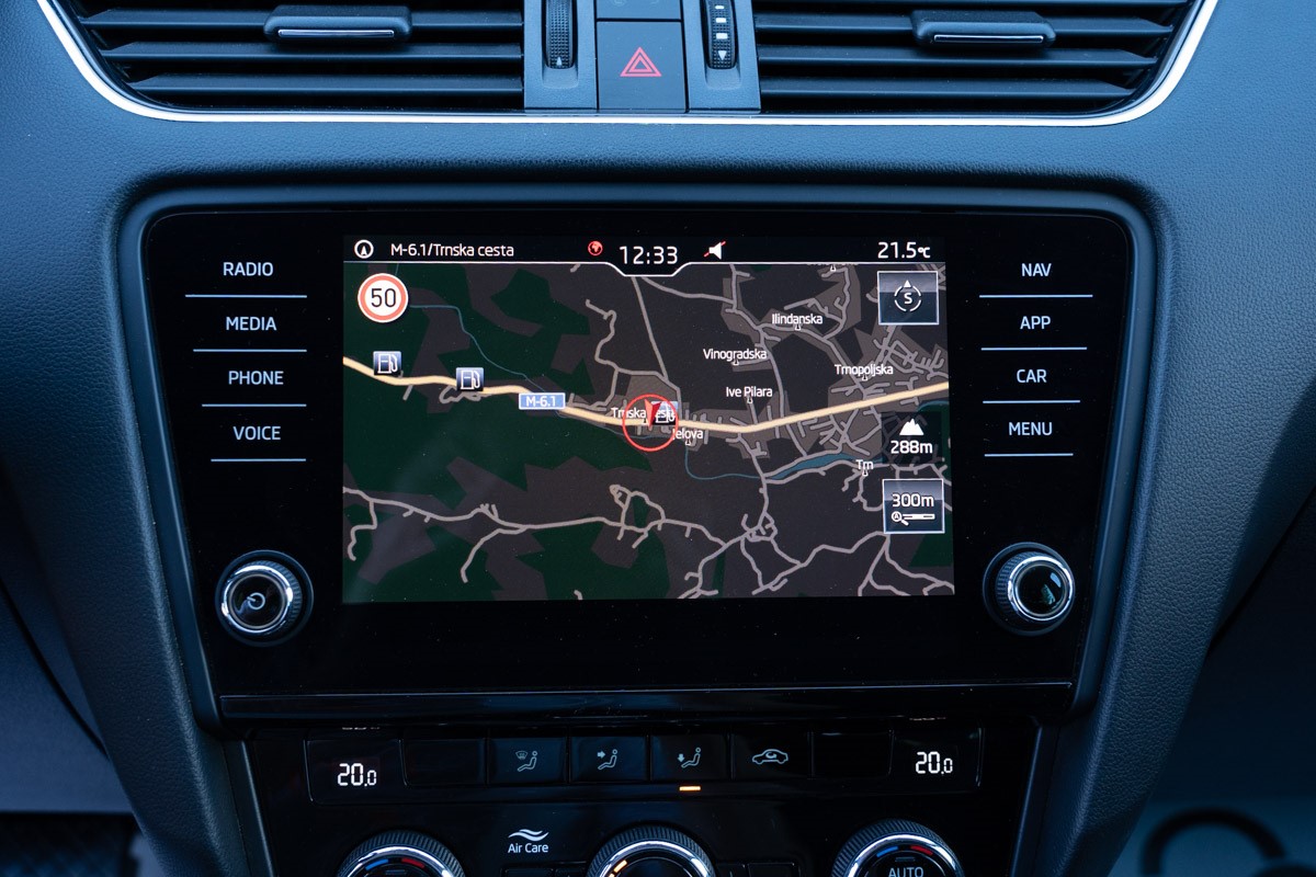 Škoda Octavia Combi 1,6 TDI BUSINESS DSG7