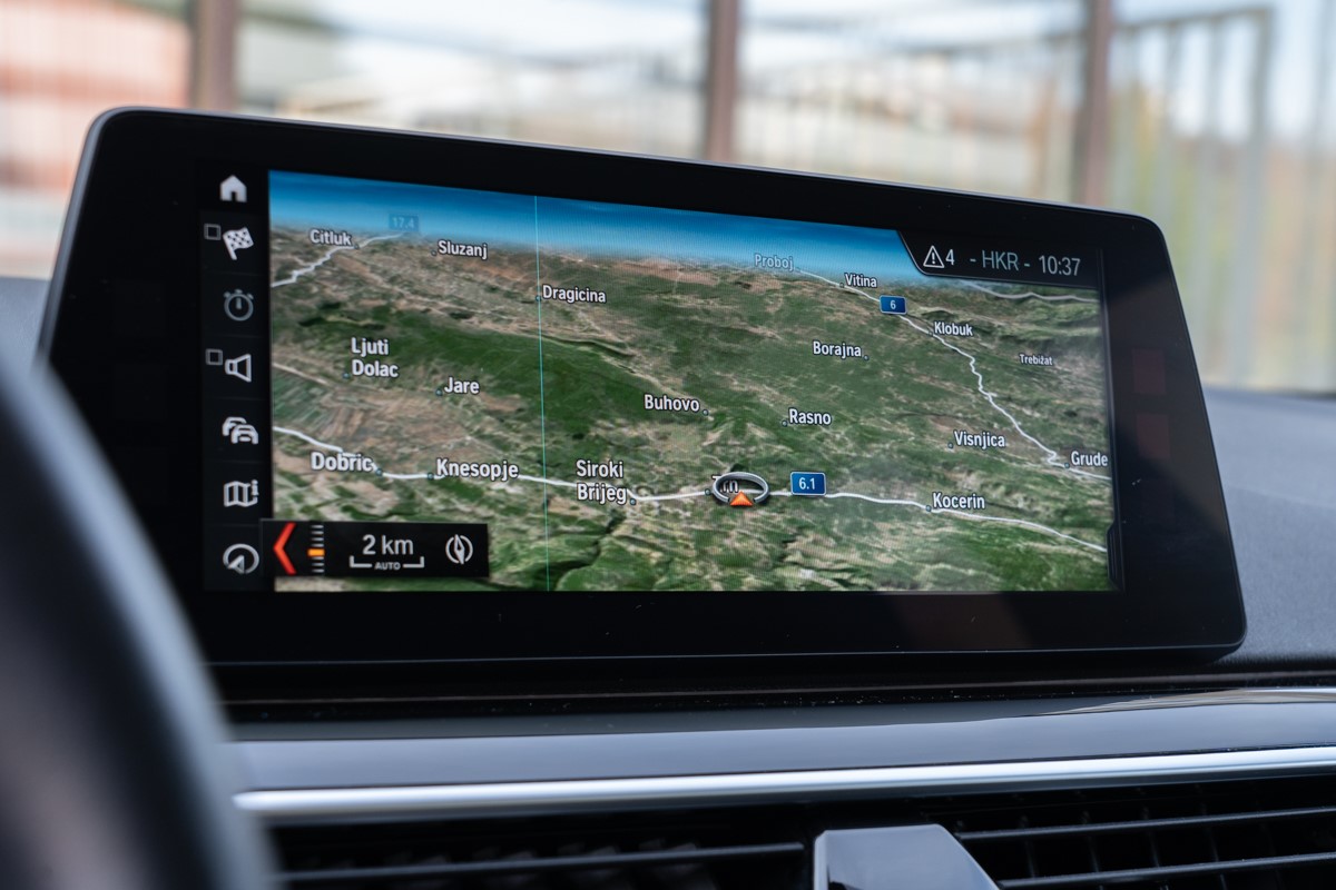 BMW
 5-Series 520dA Business