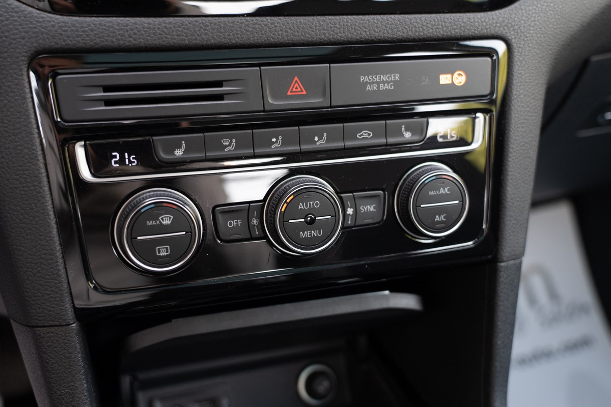 Volkswagen Golf SPORTSVAN  2.0 TDI HIGHLINE