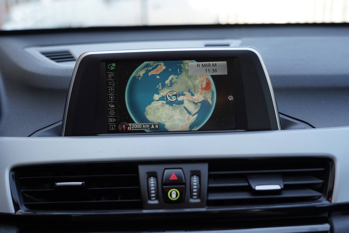 BMW
 X1  190  XDRIVE