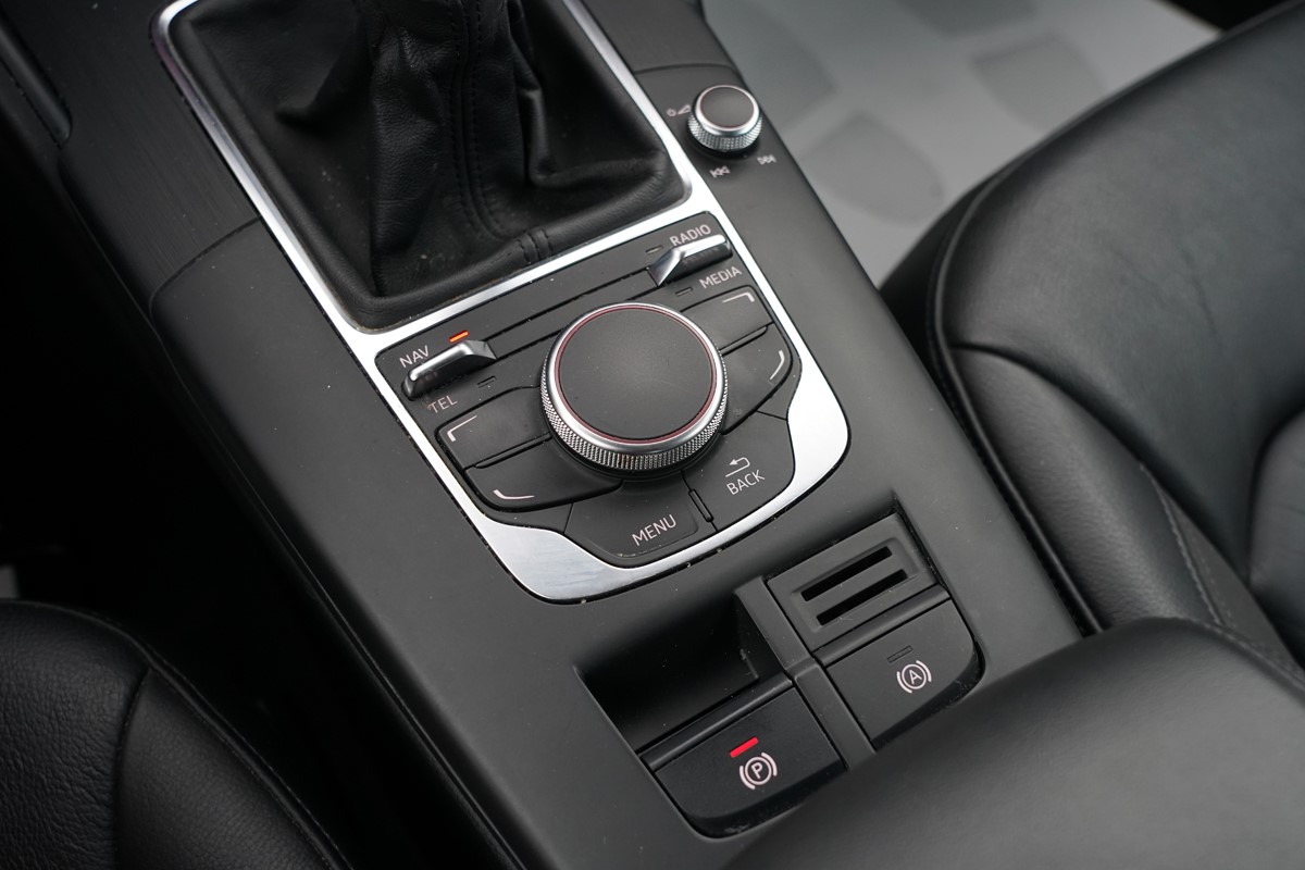 Audi A3
 1,6 TDI