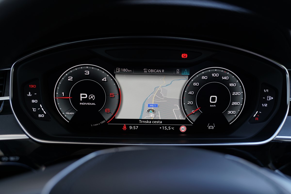 Audi A8
 50 TDI Quattro Tiptronic