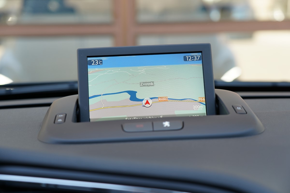 Peugeot 5008 1,6 E-HDI 7 SJEDISTA