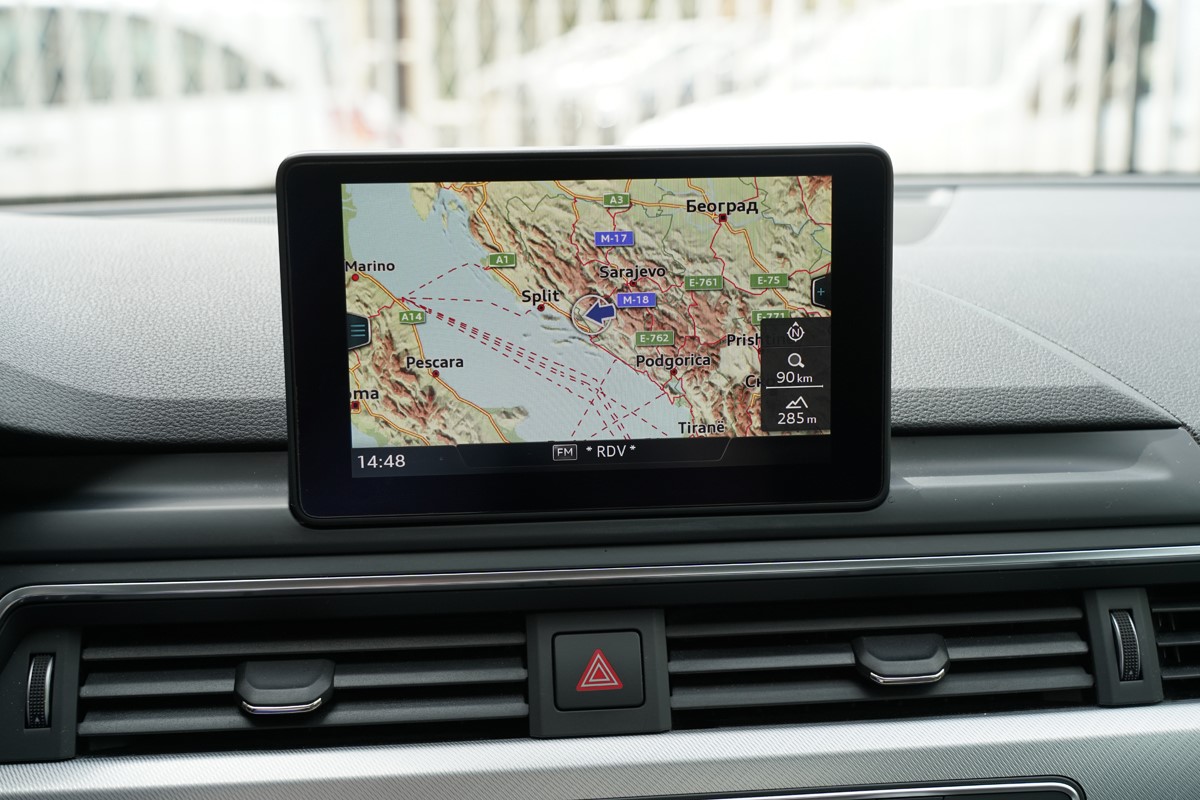 Audi A4
 3.0 TDi Quattro Tiptronic