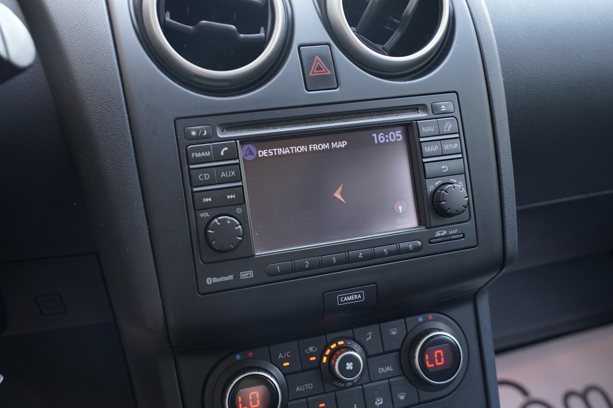 Nissan
 Qashqai +2 1.6 dCi 7 Sjedala